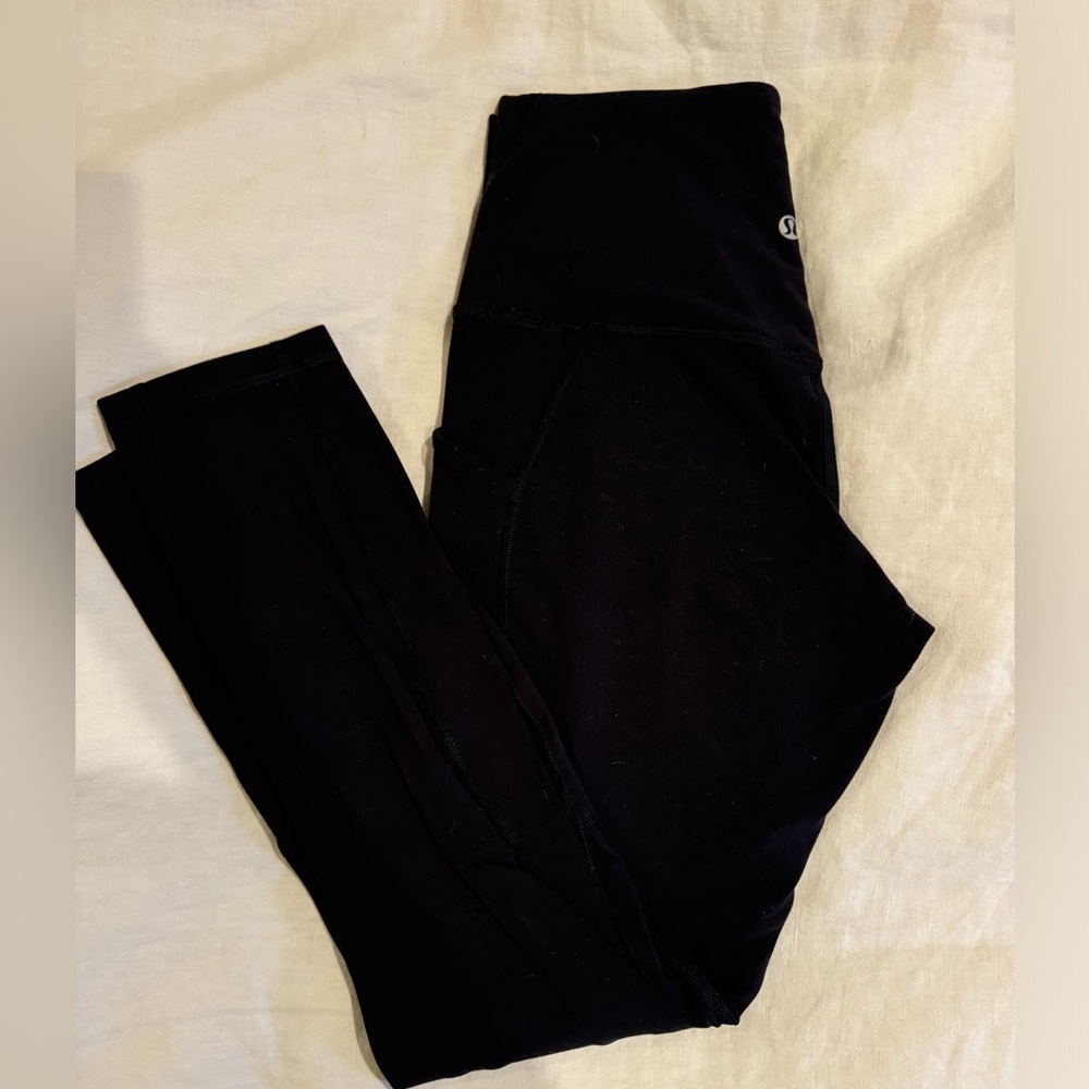 Black lululemon align leggings with pockets. Sz 6